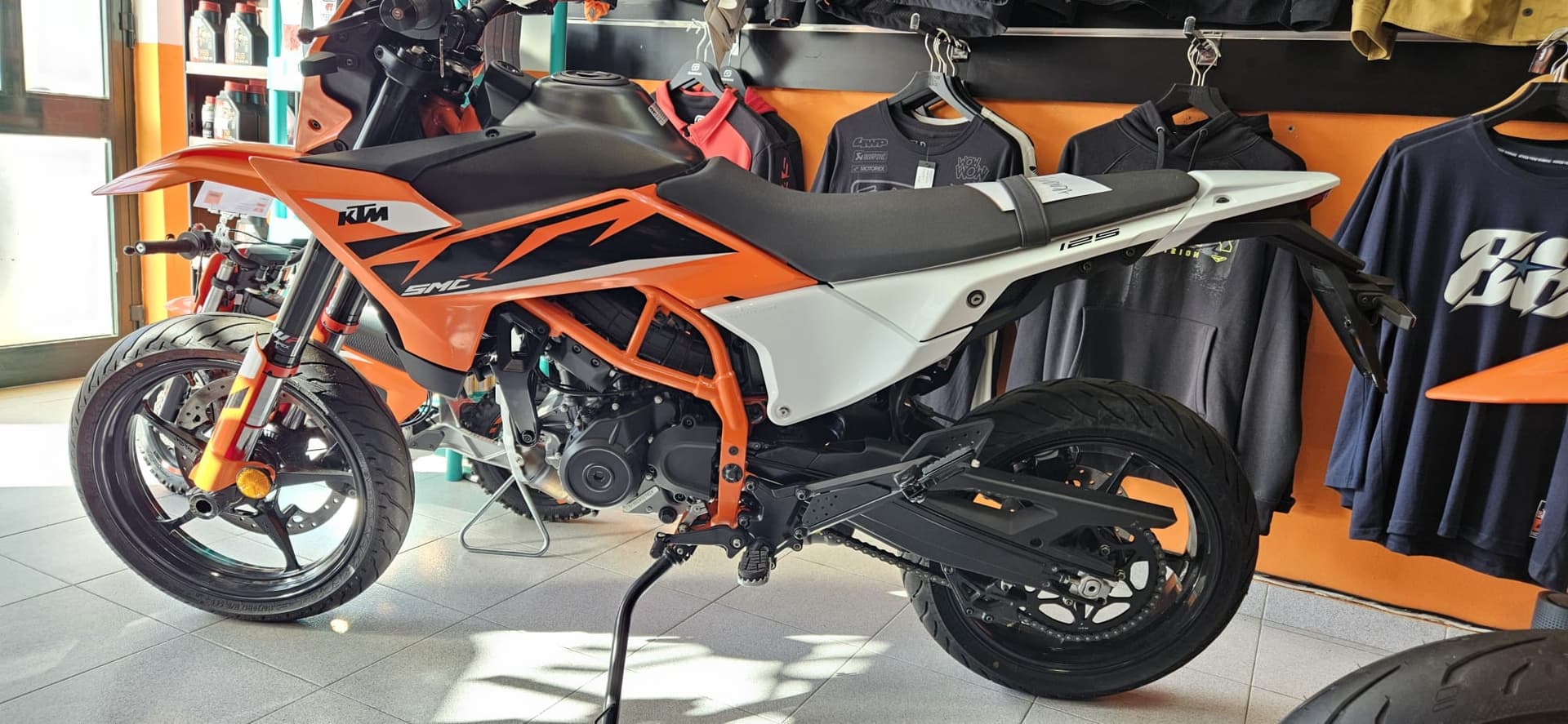 2024 KTM 125 SMC R